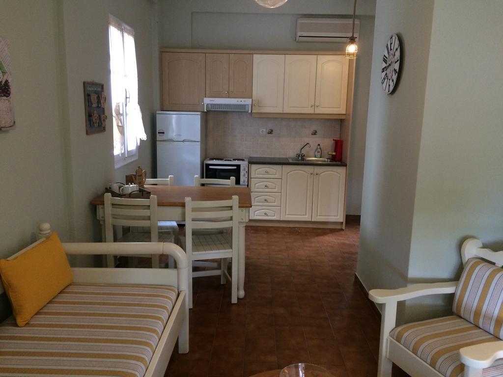 Kiki Apartments Fiskardo Esterno foto